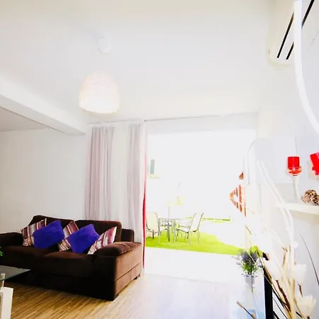 Apartment Big 2 Bedroom, Xxl Pool, In Hearth Of Ayia Napa