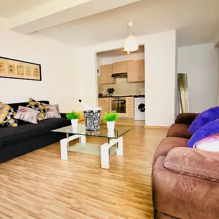 Apartment Big 2 Bedroom, Xxl Pool, In Hearth Of